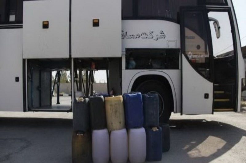 توقیف اتوبوس با سوخت گازوئیل قاچاق در بیرجند