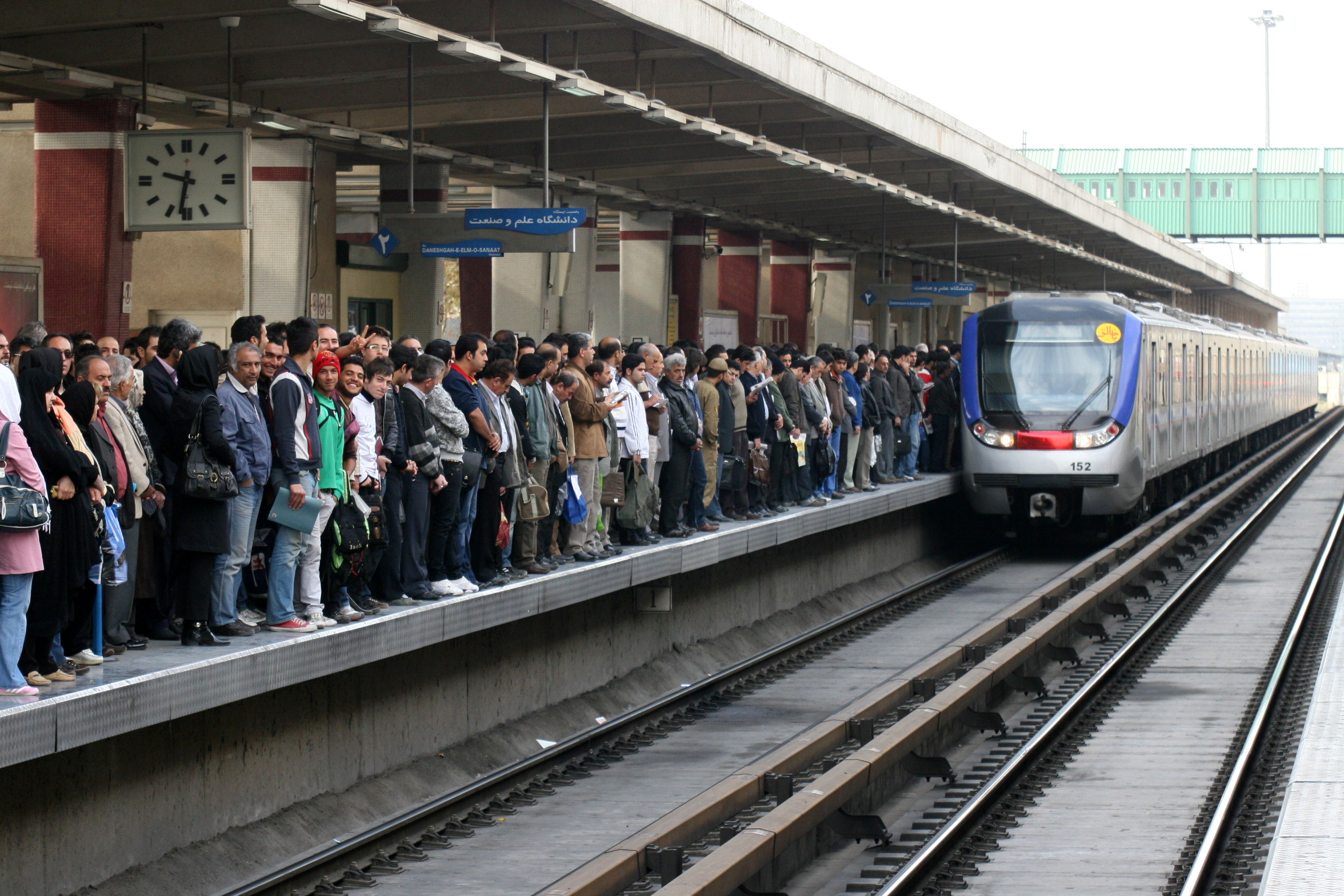 استفاده ۴۱۰۰۰۰ نفر از متروی تهران