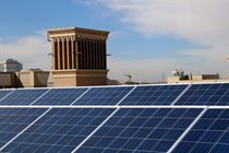 بهره برداری از ۳۲۰۰ نیروگاه خورشیدی پشت‌بامی