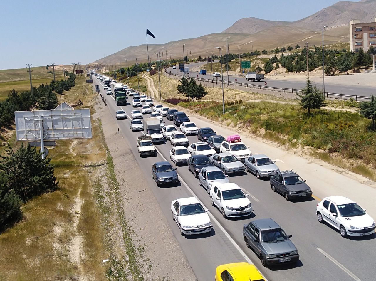 ترافیک نیمه سنگین در محورهای استان