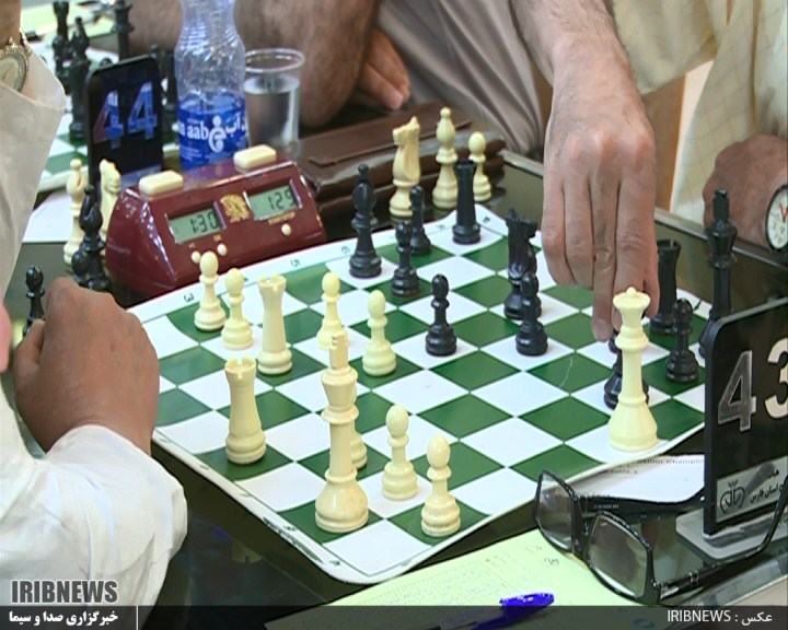 ادامه صدرنشینی شطرنج بازی فارسی در رقابت‌های پیشکسوتان کشور