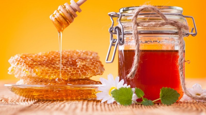 تولید سالانه ۶ هزار و ۴۰۰ تن عسل در فارس