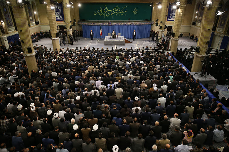 حاشیه‌نگاری از دیدار روز گذشته استادان با رهبر انقلاب