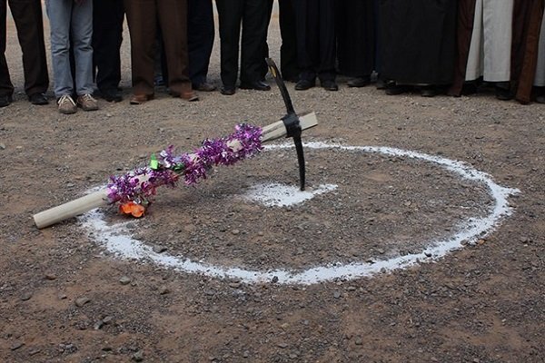 آغاز ساخت مدرسه ۶ کلاسه روستایی در خرمدشت