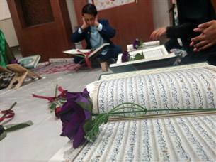 برگزاری محفل انس با قرآن ویژه کودکان اردو زبان در حرم رضوی