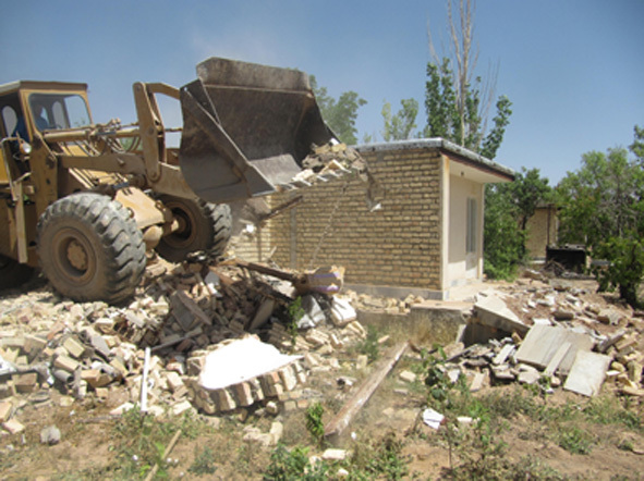 تخریب ۱۲ بنای غیرمجاز در اراضی کشاورزی شهرستان قزوین