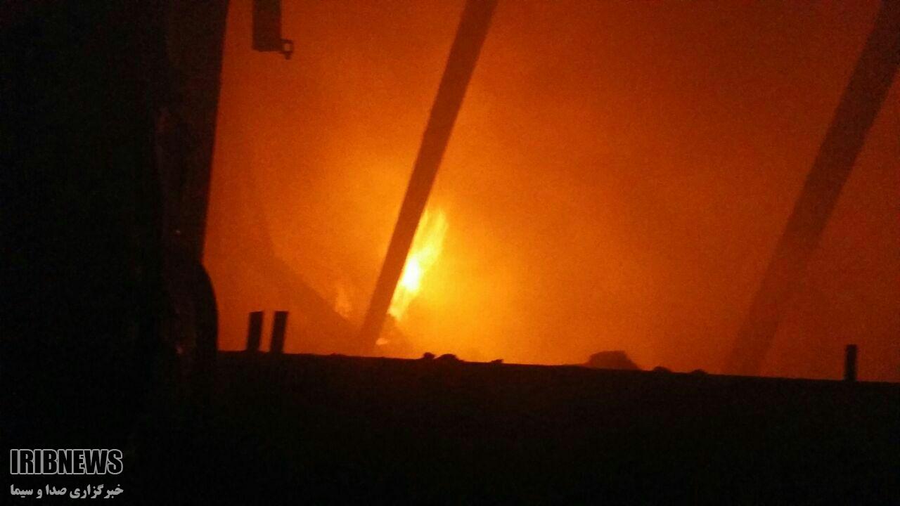 آتش سوزی در یک کارگاه مبل سازی در مهاباد