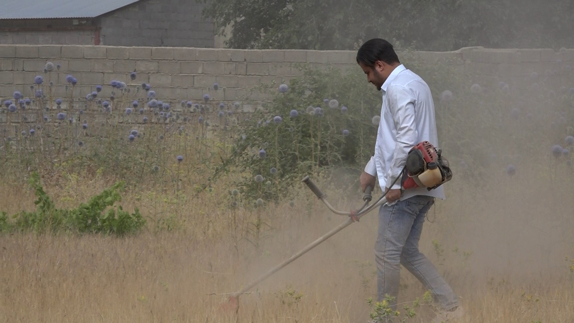 ساخت دستگاه آتش بر انفرادی توسط گیاه پزشک هم استانی