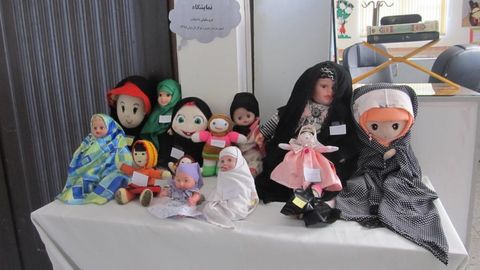 گشایش نمایشگاه عروسک های با حجاب من در درمیان 