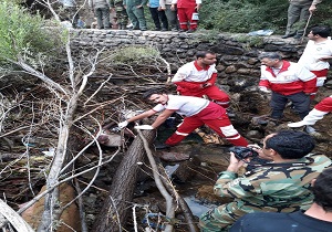 کشف جسد جوان غرق شده در رودخانه زیاران