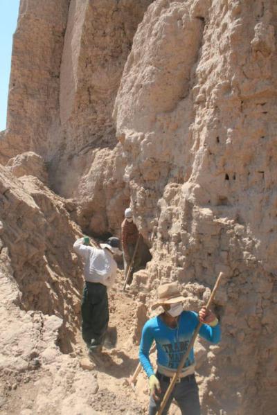 آغاز مرمت بنای باستانی  نارین قلعه در  نایین