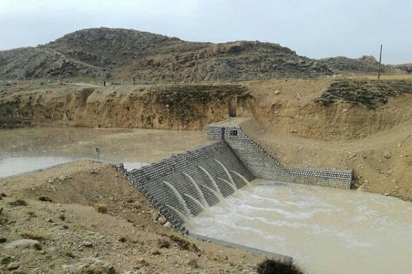 اجرای طرح‌های آبخیزداری در ٤٠ هزار هکتار از عرصه‌های منابع طبیعی فارس