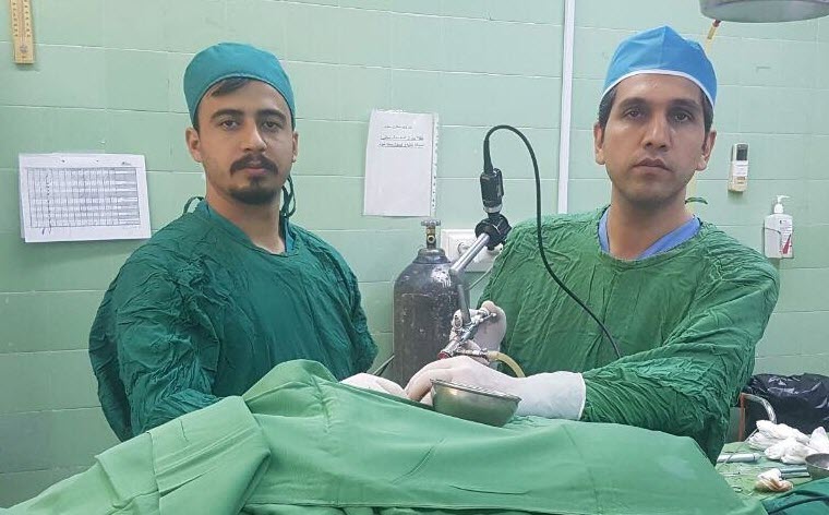 انجام اولین عمل سنگ کلیه جراحی بسته اطفال در نیشابور
