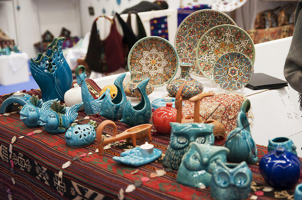 برگزاری دهمین نمایشگاه سراسری صنایع‌دستی و هنرهای سنتی در مشهد