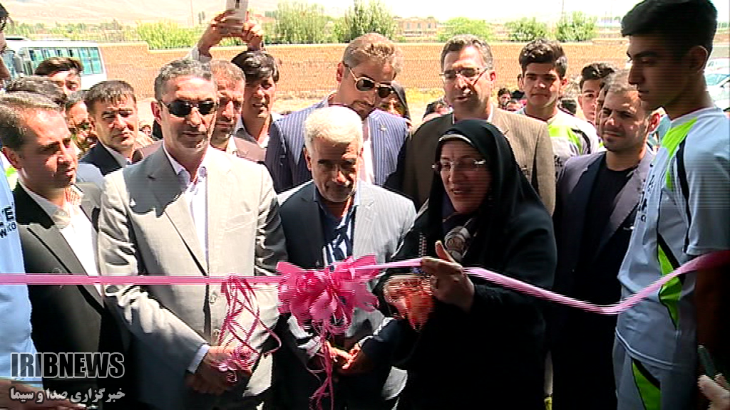 افتتاح سالن ورزش روستای فرنق در خمین
