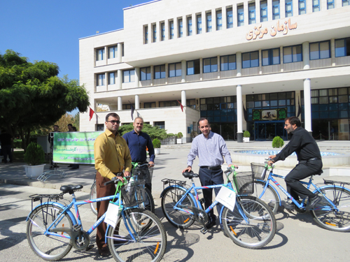 طراحی جایگاه های ویژه با ظرفیت 200 دوچرخه در دانشگاه فردوسی