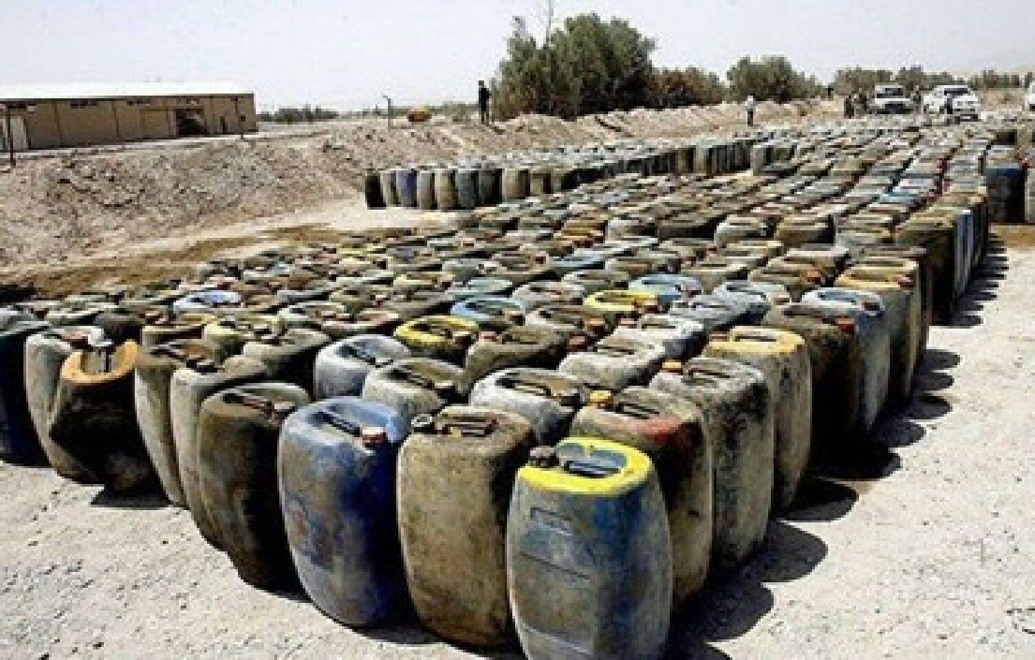 کشف سوخت قاچاق در مرز مشترک ایران و افغانستان