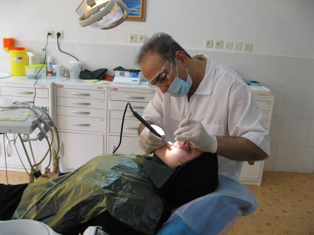 اعزام گروه 40 نفره دندانپزشکی از استان اصفهان به ایلام