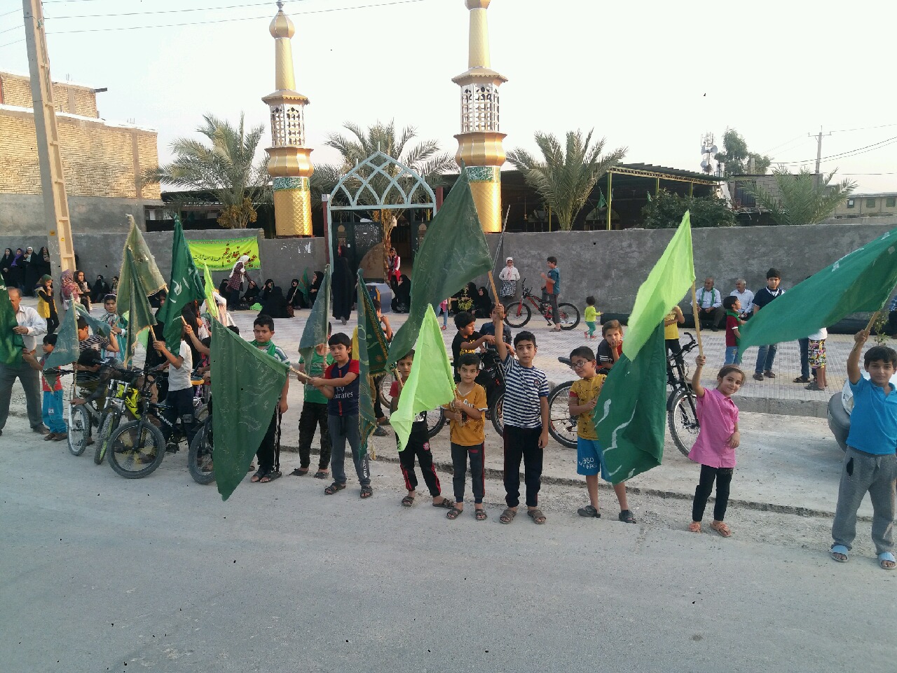 آیین استقبال از پرچم مطهر حضرت علی (ع) در شهر سوق