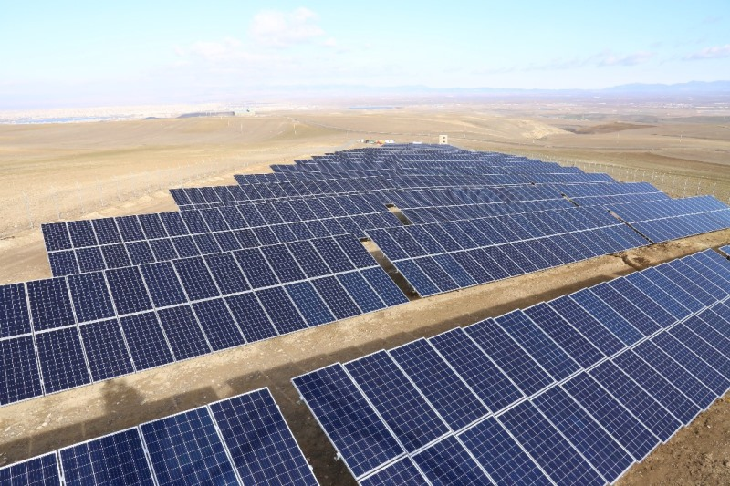 اتصال نیروگاه خورشیدی کورده لارستان به شبکه برق