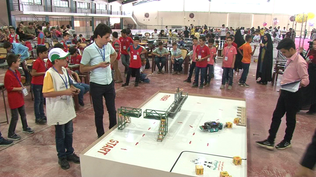 برگزاری بزرگترین رویداد رباتیک دانش آموزی در یزد