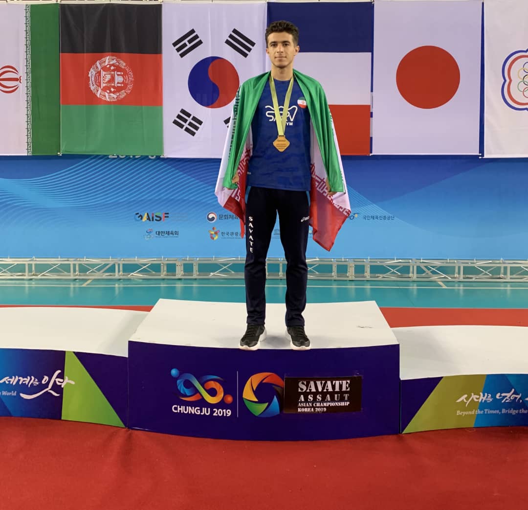 بازگشت قهرمان فارسی طلایی ساواته از مسابقات آسیایی