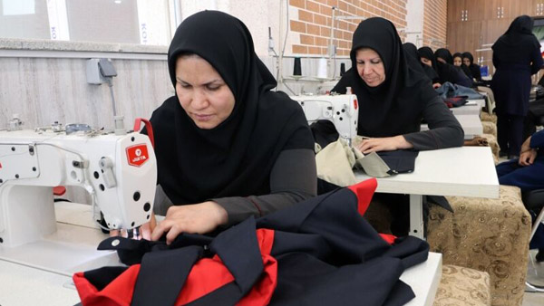 وعده های زمین مانده بر سر راه تولید پوشاک ایرانی
