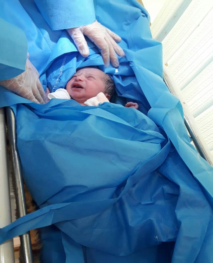 تولد نوزاد عجول دشت آزادگانی در آمبولانس