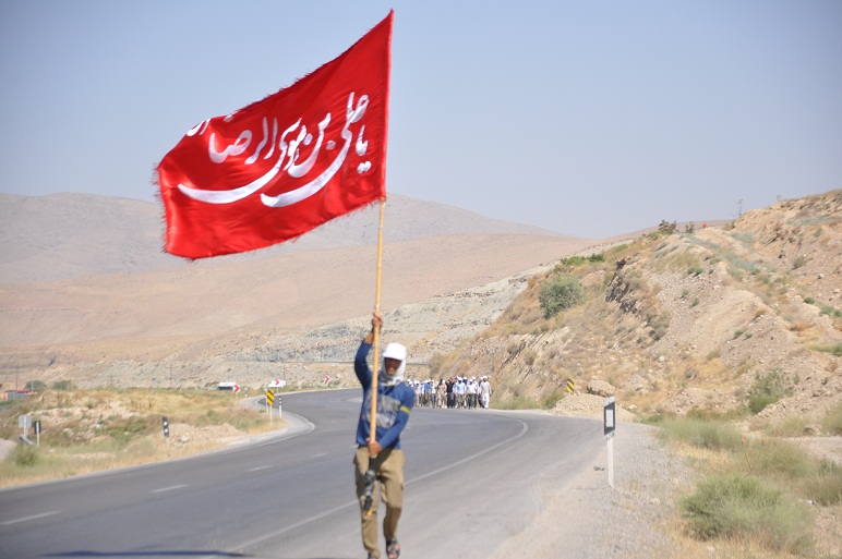 حرکت کاروان های زائران پیاده از گناباد به سمت مشهد