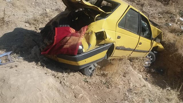یک کشته و 3مصدوم در پی واژگونی تاکسی زرد در محور یاسوج-اصفهان