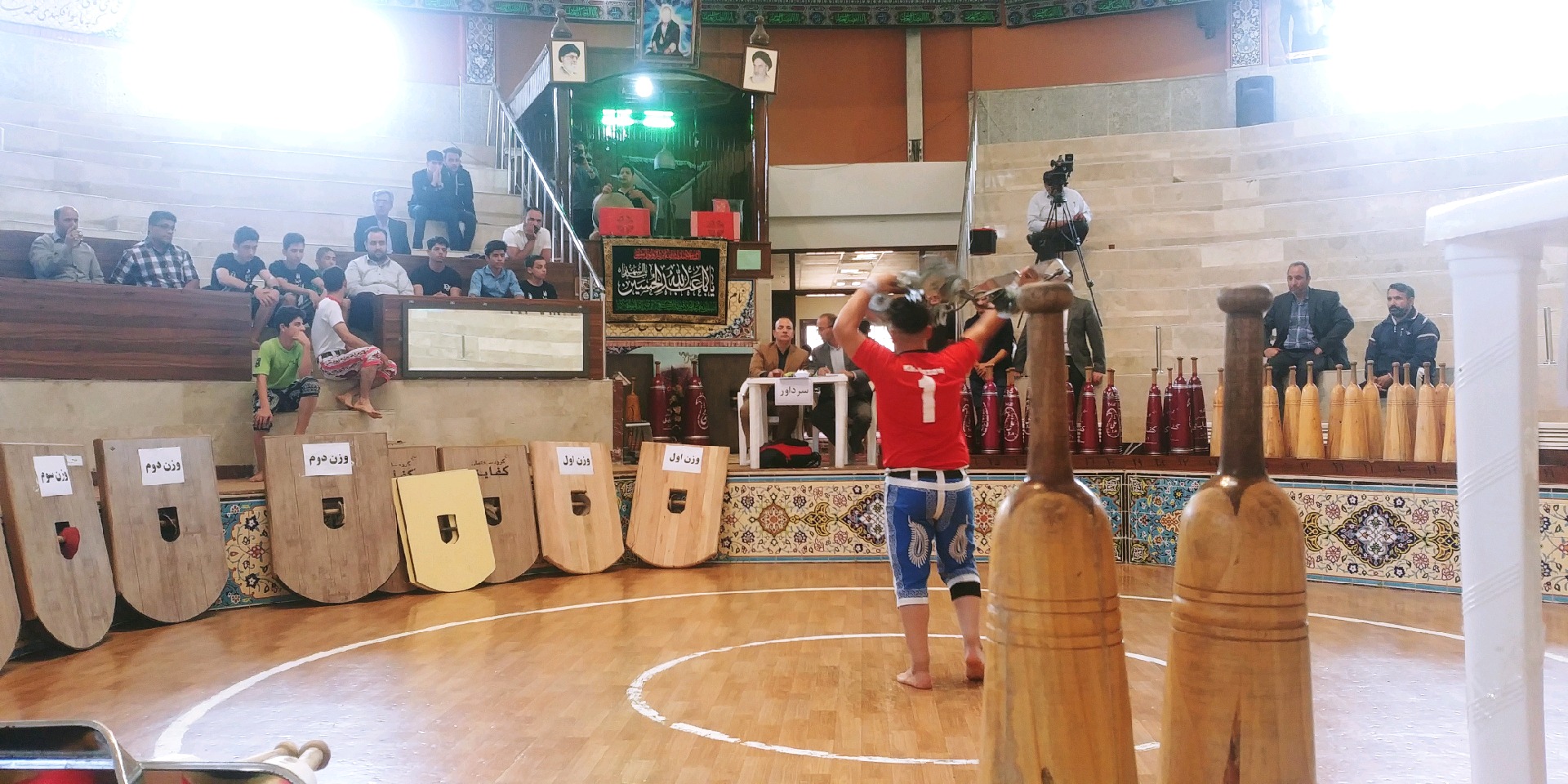 برگزاری مسابقات انفرادی ورزش زورخانه ای در مشهد