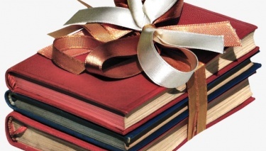 اهدای 2700 جلد کتاب به آموزش و پرورش و نهاد کتابخانه های عمومی