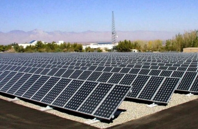 افتتاح نیروگاه خورشیدی آب و فاضلاب های شهری در استان