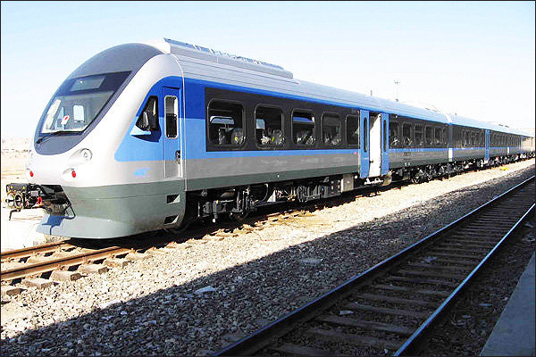 راه اندازی اولین قطار گردشگری کویر تهران-کاشان