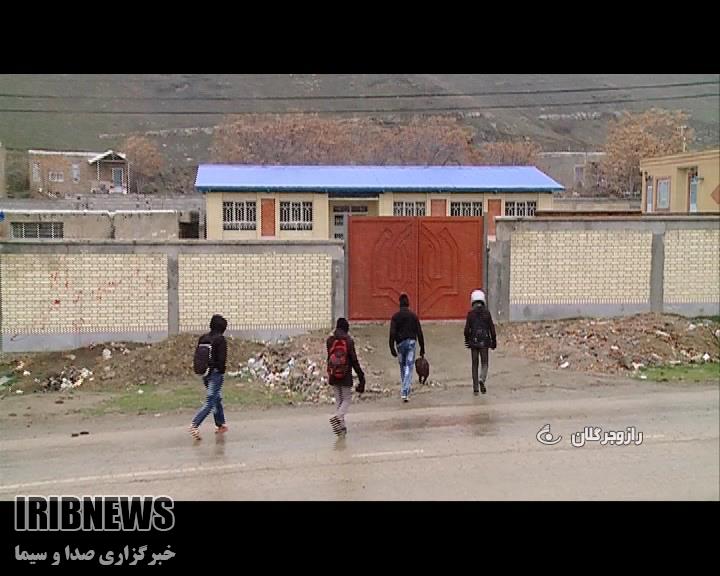 جذب 296 دانش آموز بازمانده از تحصیل در مدارس خراسان شمالی