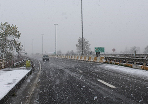 آمادگی راهداران برای برف روبی در جاده های برفگیر