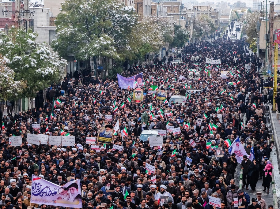 گردهمایی مطالبه گری از سران قوا و بررسی مسائل اخیر کشور در یاسوج