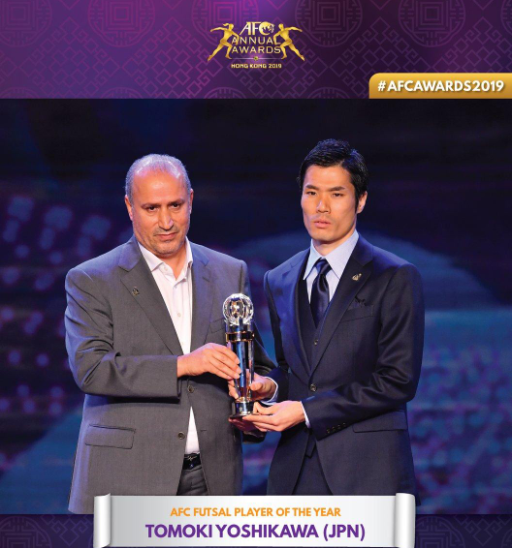 اکرم عفیف از قطر بهترین بازیکن سال آسیا
