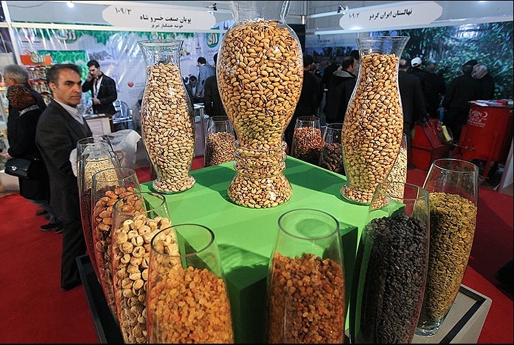 اولین جشنواره زمستانه با چهارمین نمایشگاه یلدای ایرانی همراه شد