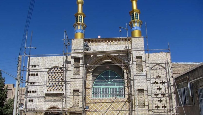 زیباسازی نمای مسجد روستای خسروجرد سبزوار