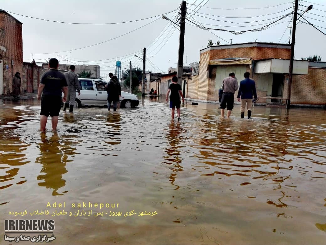 برخی مناطق در آبادان و خرمشهر همچنان گرفتار مشکلات پس از باران