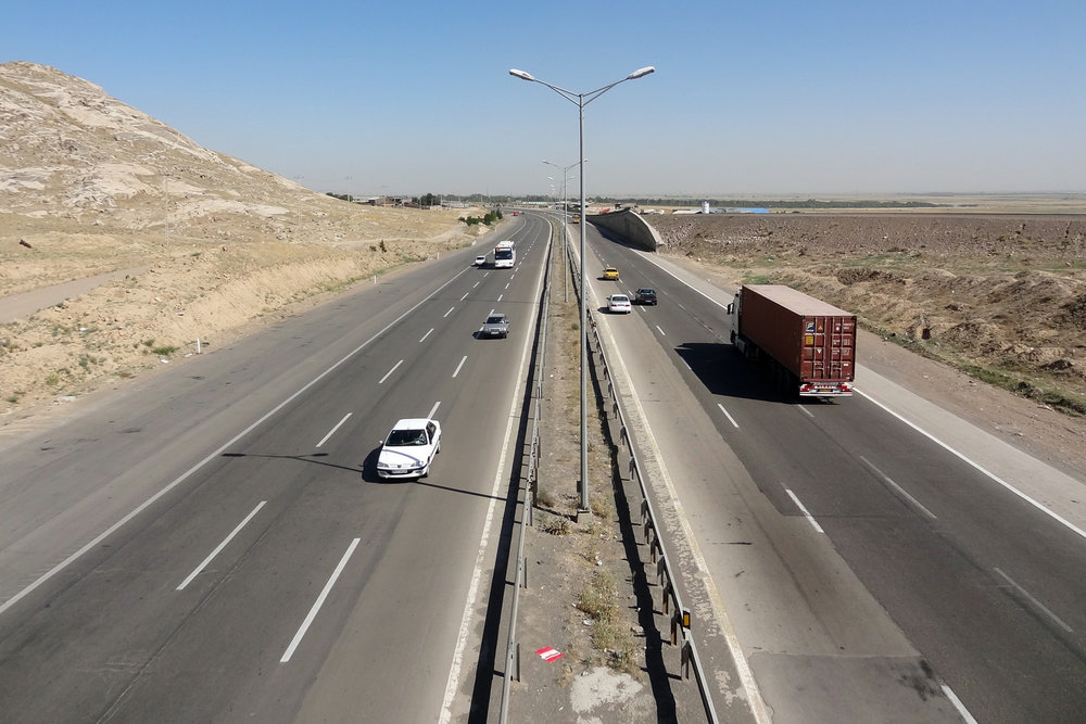 مسدود شدن راه های دسترسی غیرمجاز به کنارگذر شمالی مشهد بسته شد