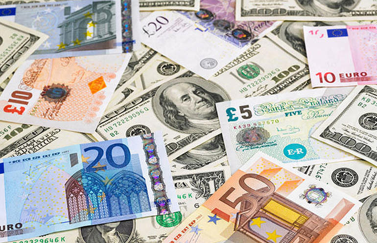 نرخ رسمی یورو کاهش یافت؛ قیمت دلار ثابت ماند