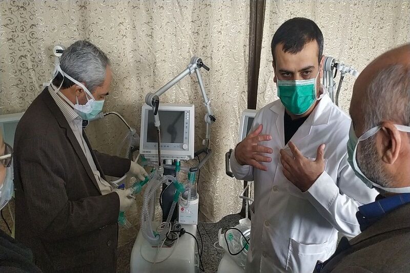 اهدای دو دستگاه تنفس مصنوعی به بیمارستان مهاباد