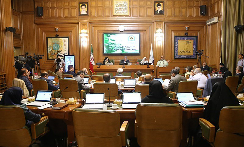 تاکید سخنگوی شورای شهر بر تعطیلی ادارات به جای اصناف