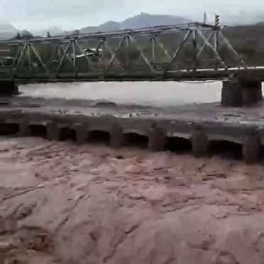 خسارت سیلاب به ۵۷ دستگاه از پل‌ها و ابنیه فنی استان قزوین