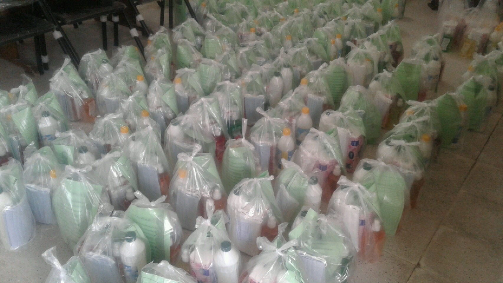 توزیع ۲۲۰ بسته بهداشتی بین افراد زیرپوشش بهزیستی