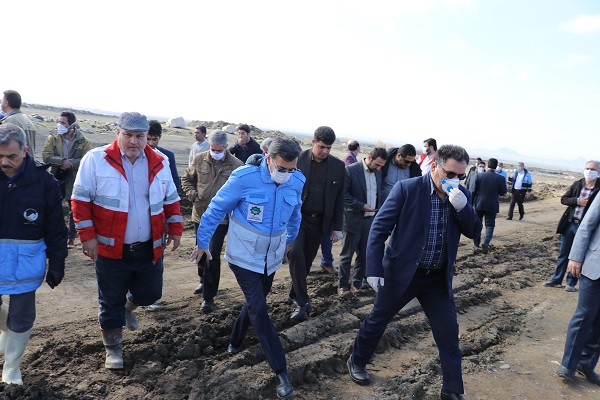 بازدید مدیر کل ستاد مدیریت بحراناز روستای سیل زده بهانگر