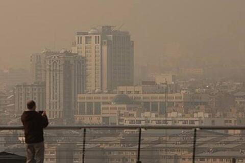 آلودگی شدید هوا طی شبانه روز گذشته در تهران