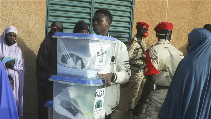 راهیابی نامزد حزب حاکم و رئیس جمهور قبلی نیجر به دور دوم انتخابات